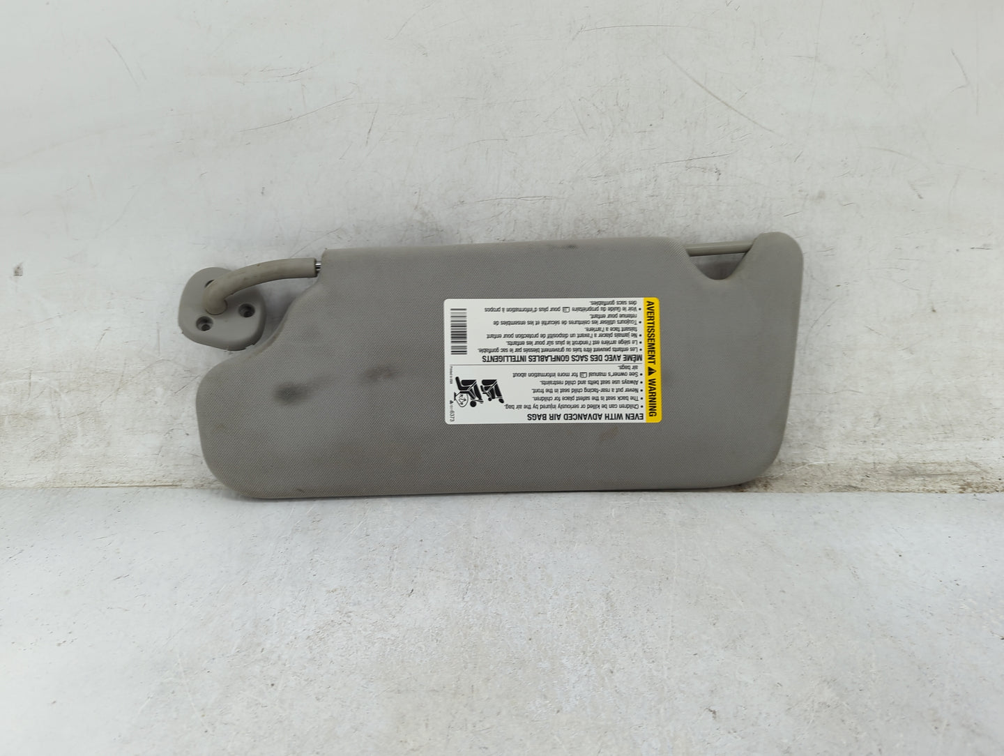 2006-2016 Chevrolet Impala Sun Visor Shade Replacement Passenger Right Mirror Fits OEM Used Auto Parts - Oemusedautoparts1.c