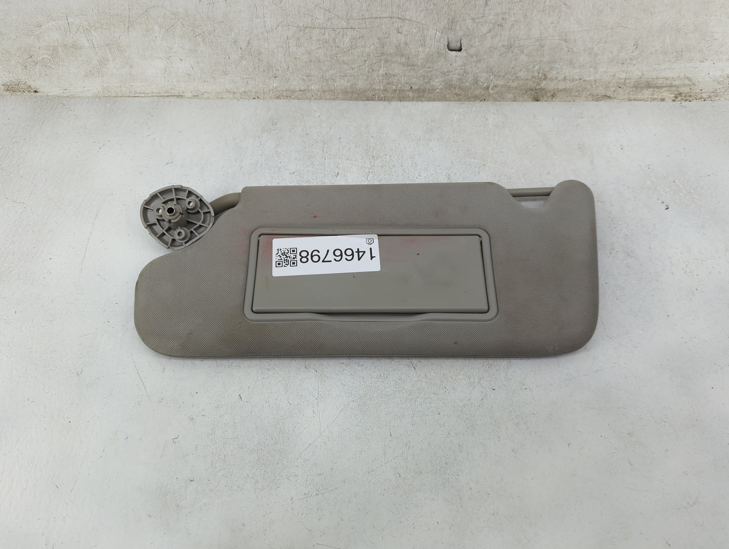 2006-2016 Chevrolet Impala Sun Visor Shade Replacement Driver Left Mirror Fits OEM Used Auto Parts - Oemusedautoparts1.com