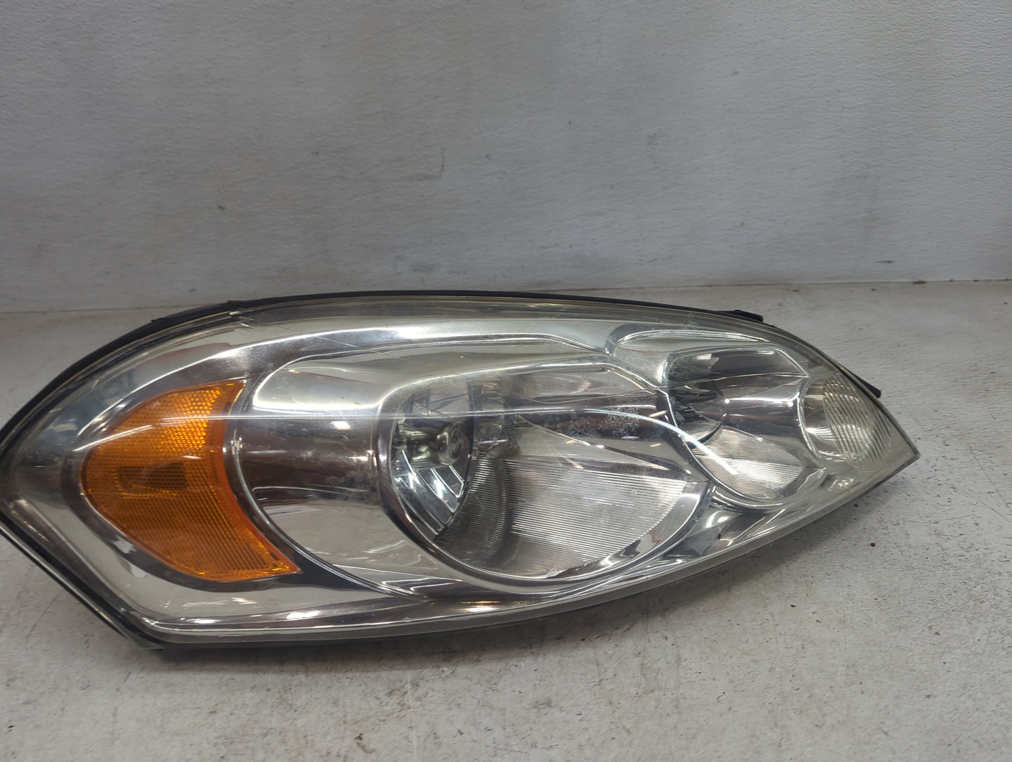 2006-2016 Chevrolet Impala Driver Left Oem Head Light Headlight Lamp 1467090 - Oemusedautoparts1.com