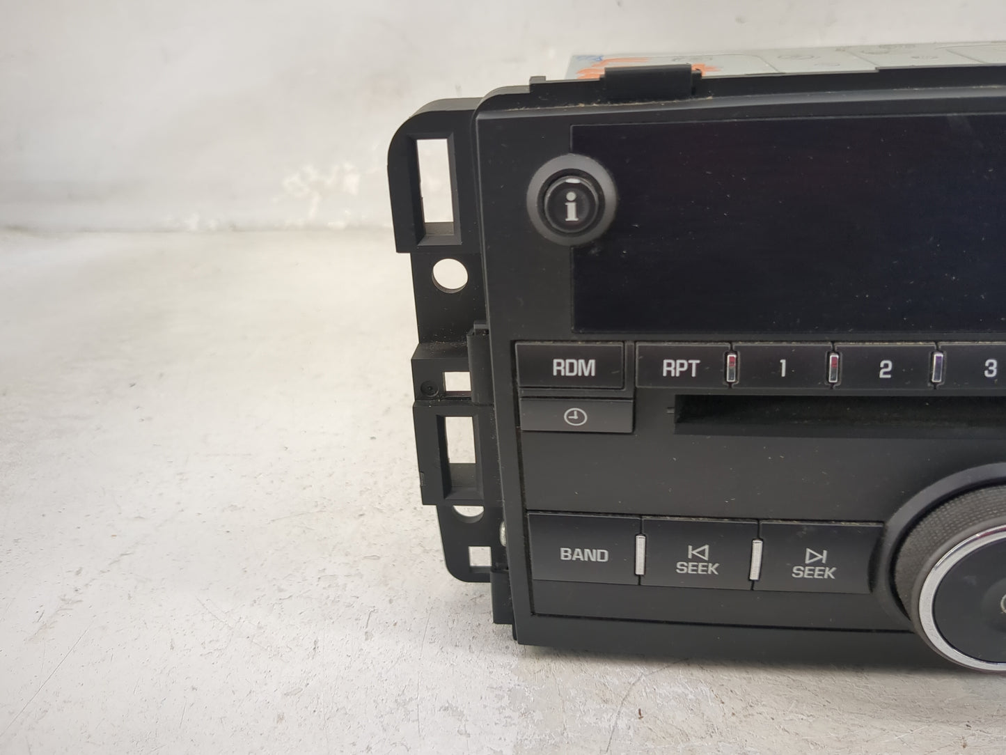 2009-2016 Chevrolet Impala Radio AM FM Cd Player Receiver Replacement P/N:20756283 123000-2920A101 Fits OEM Used Auto Parts 