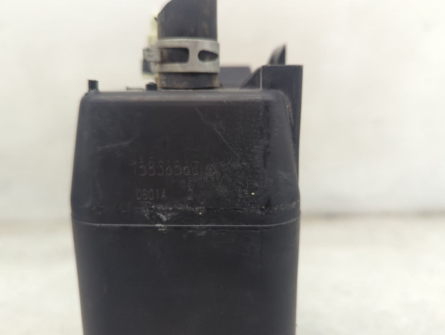 2011 Chevrolet Impala Fuel Vapor Charcoal Canister 1479464 - Oemusedautoparts1.com