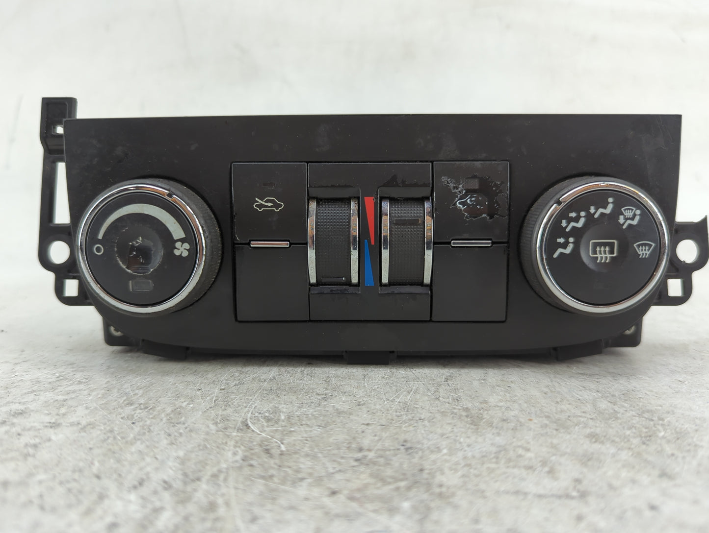 2011 Chevrolet Impala Climate Control Module Temperature AC/Heater Replacement P/N:15879272 389272B Fits OEM Used Auto Parts