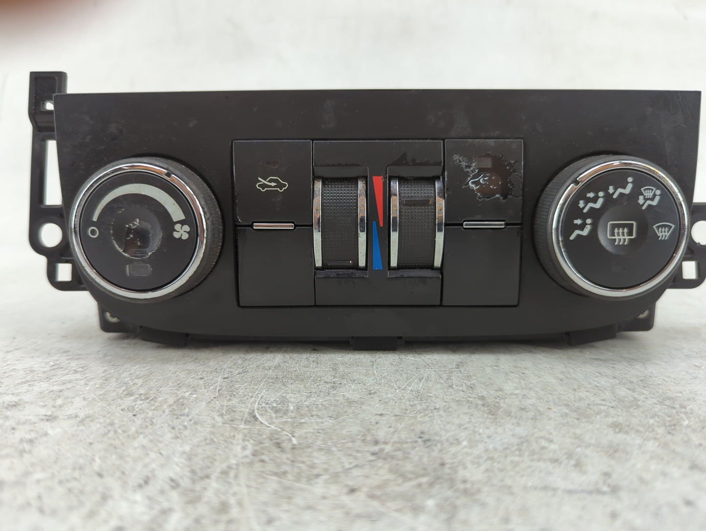 2011 Chevrolet Impala Climate Control Module Temperature AC/Heater Replacement P/N:15879272 389272B Fits OEM Used Auto Parts