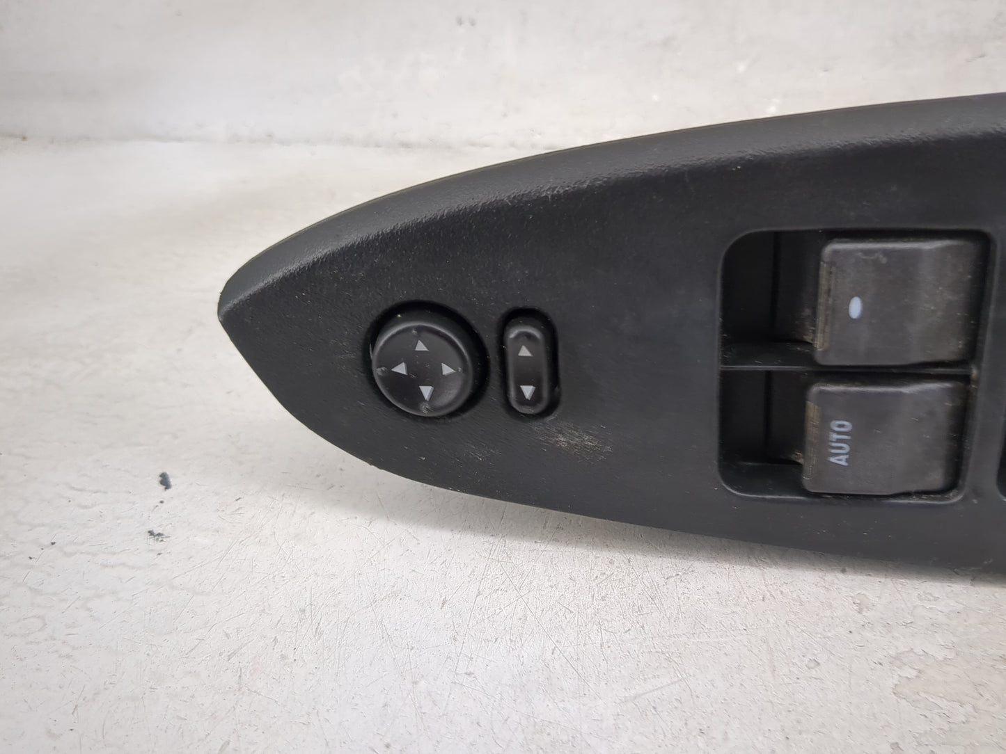 2009-2016 Chevrolet Impala Master Power Window Switch Replacement Driver Side Left P/N:25828893 S4NAD1806B Fits OEM Used Aut