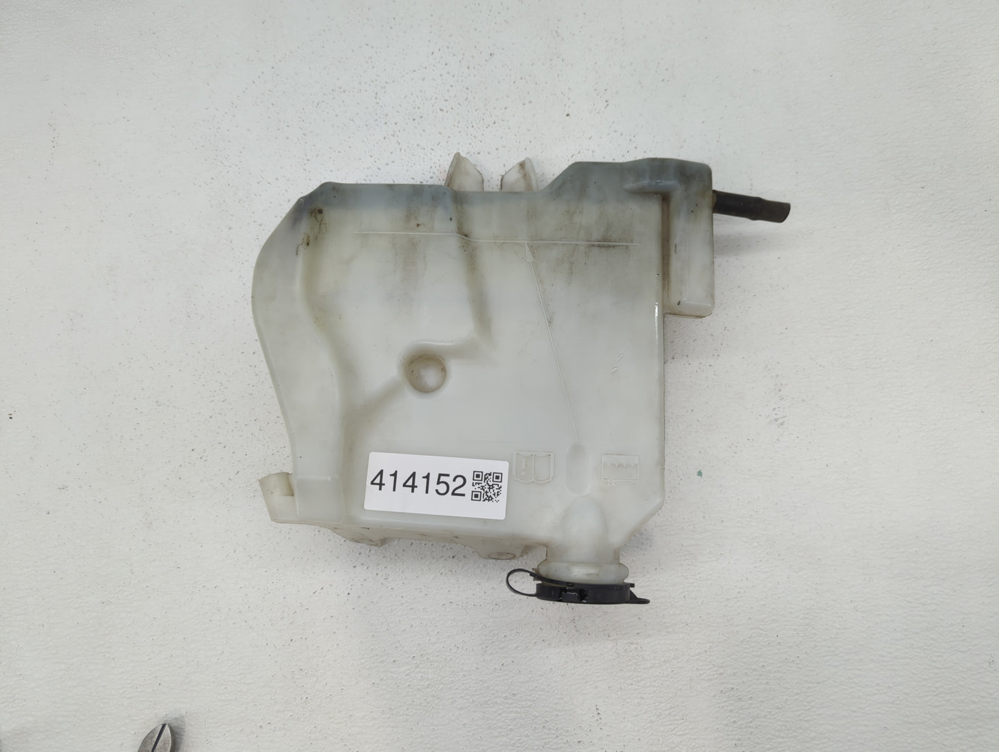 2011 Chevrolet Impala Radiator Coolant Overflow Expansion Tank Bottle 414152 - Oemusedautoparts1.com