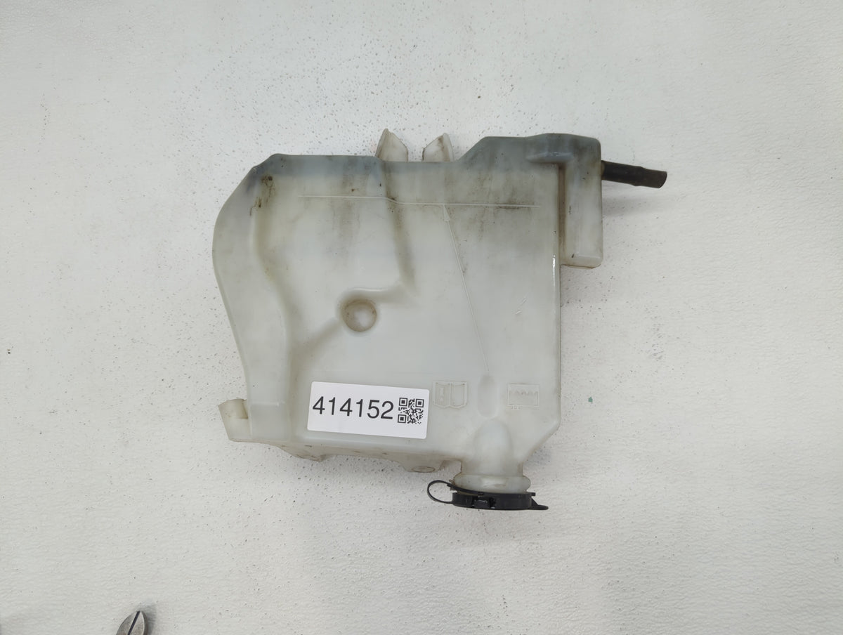 2011 Chevrolet Impala Radiator Coolant Overflow Expansion Tank Bottle 414152 - Oemusedautoparts1.com