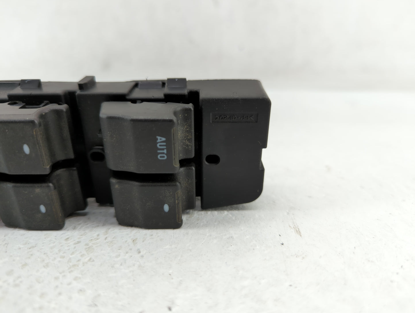 2009-2016 Chevrolet Impala Master Power Window Switch Replacement Driver Side Left P/N:25828893 Fits OEM Used Auto Parts - O