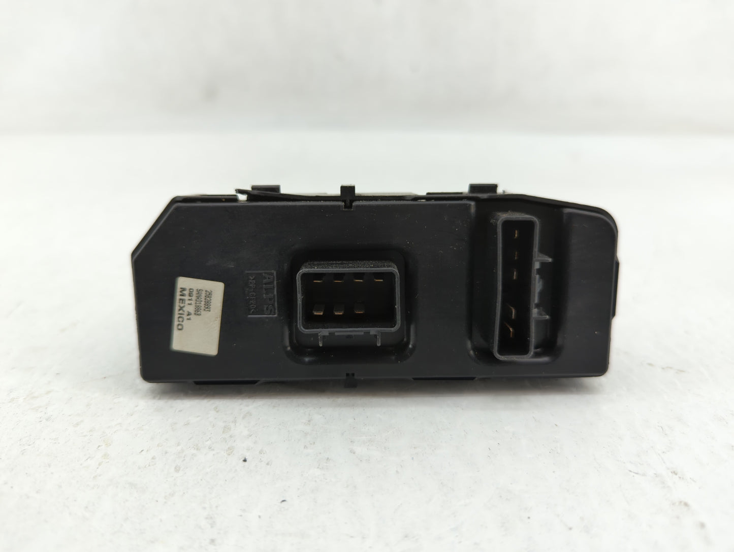 2009-2016 Chevrolet Impala Master Power Window Switch Replacement Driver Side Left P/N:25828893 Fits OEM Used Auto Parts - O
