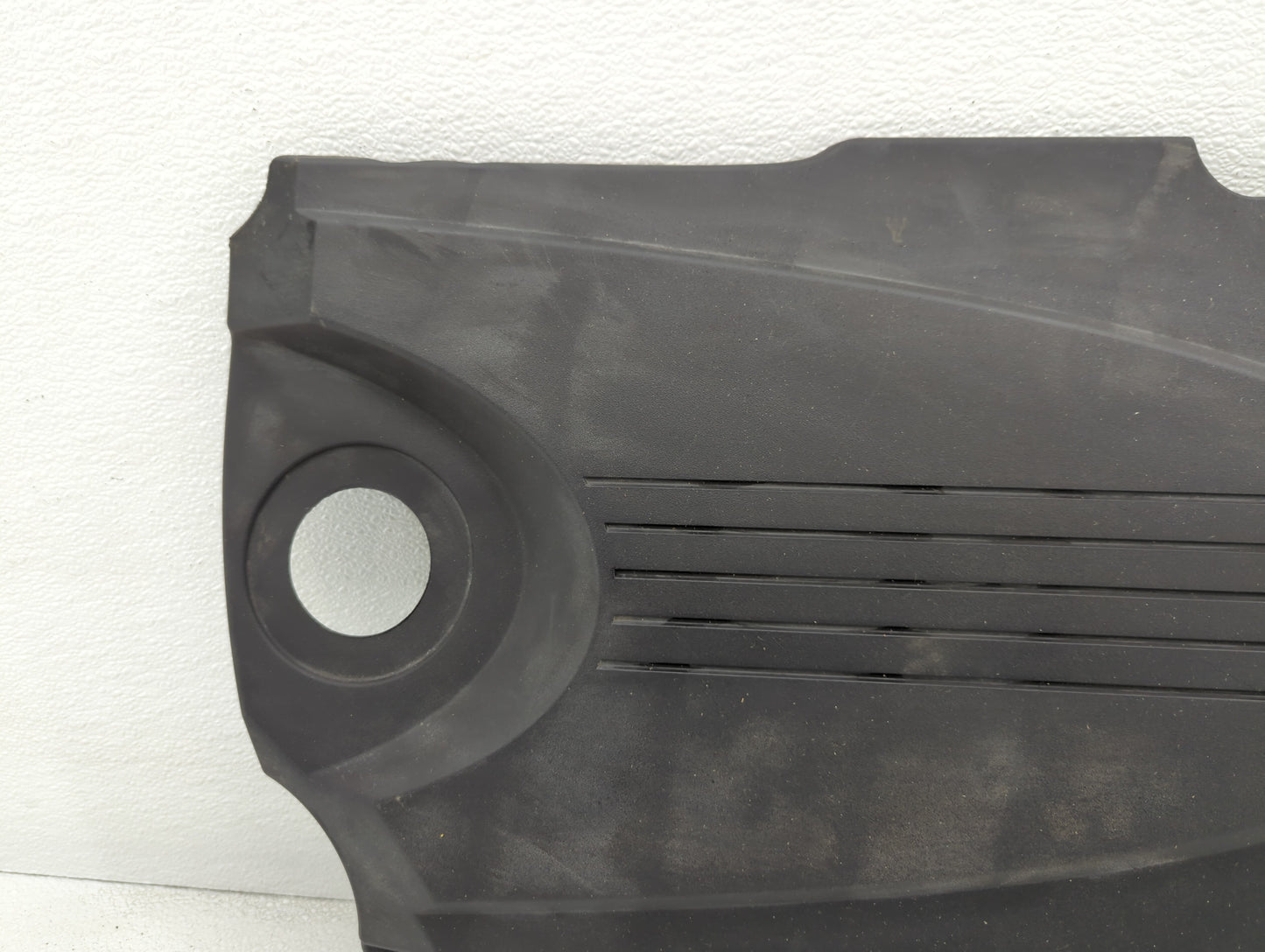 2011 Chevrolet Impala Engine Cover - Oemusedautoparts1.com