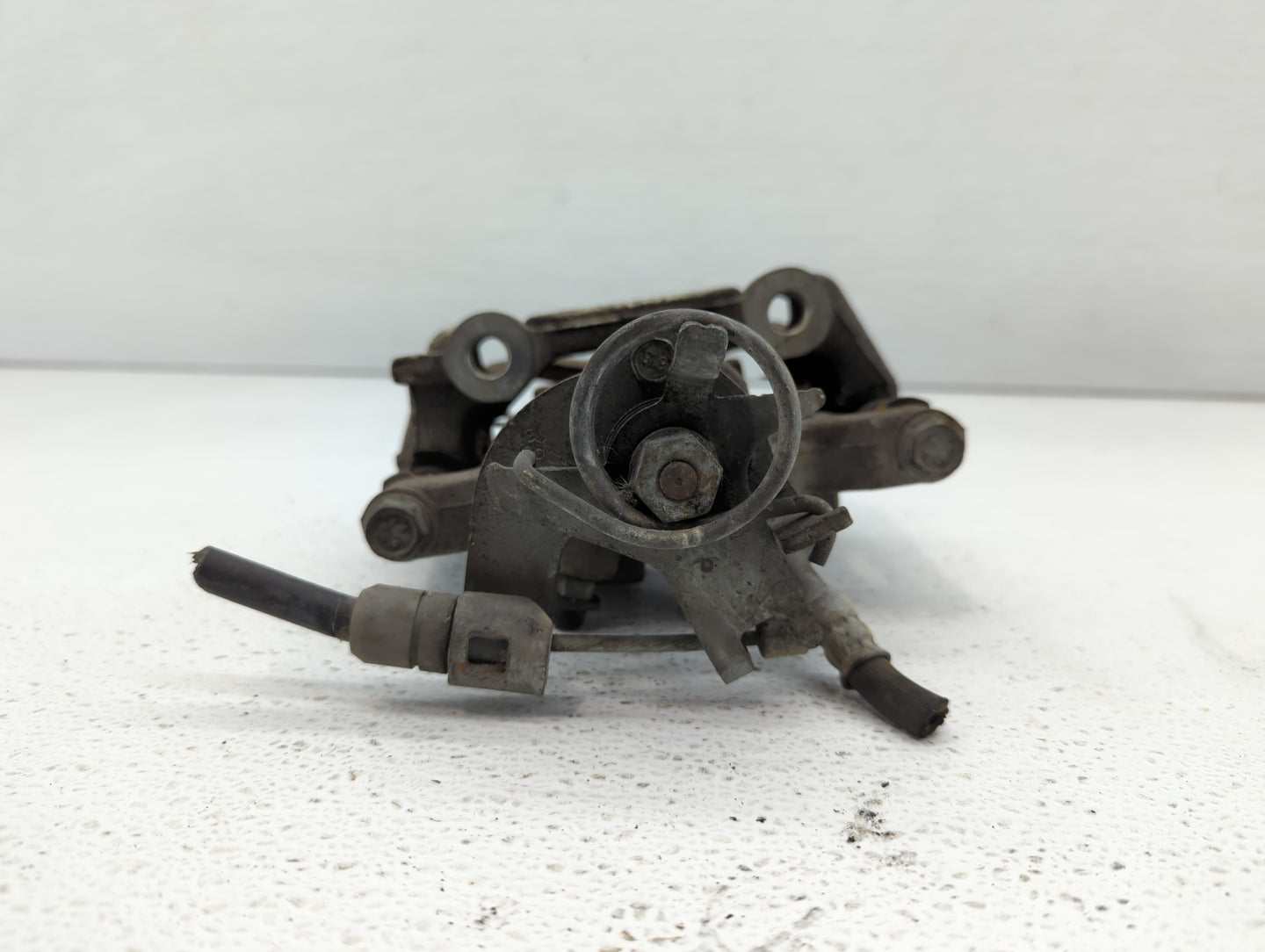 2010-2016 Chevrolet Impala Front Driver Left Brake Caliper - Oemusedautoparts1.com