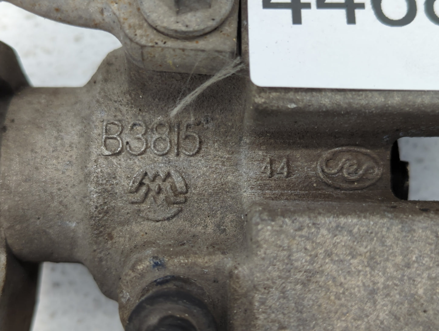 2010-2016 Chevrolet Impala Front Driver Left Brake Caliper - Oemusedautoparts1.com
