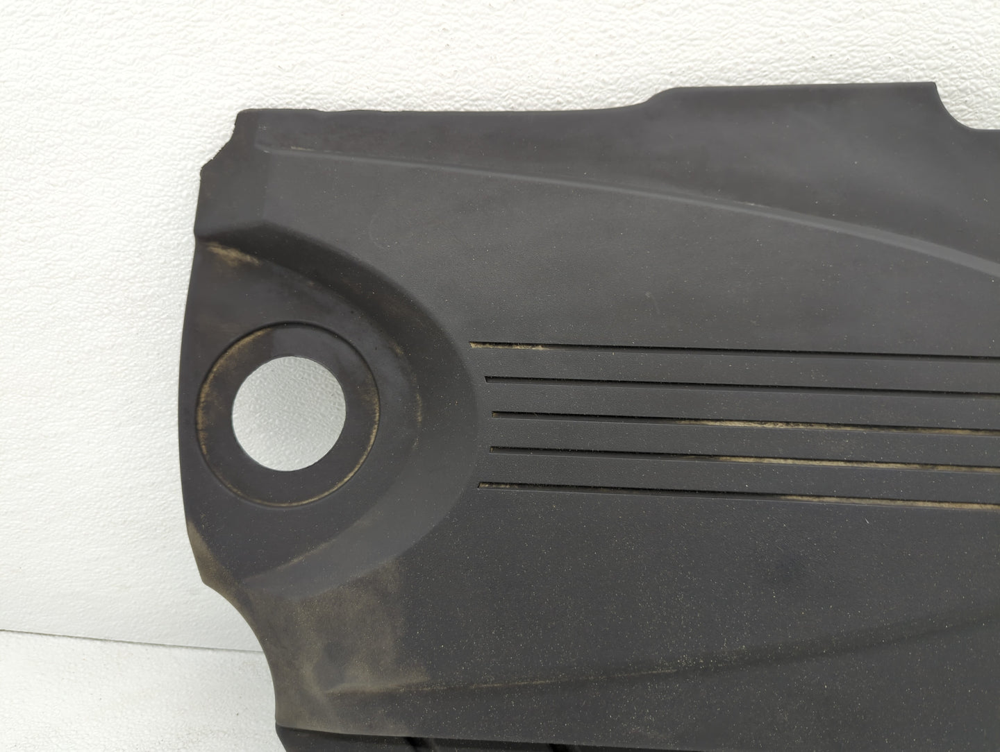 2011 Chevrolet Impala Engine Cover - Oemusedautoparts1.com