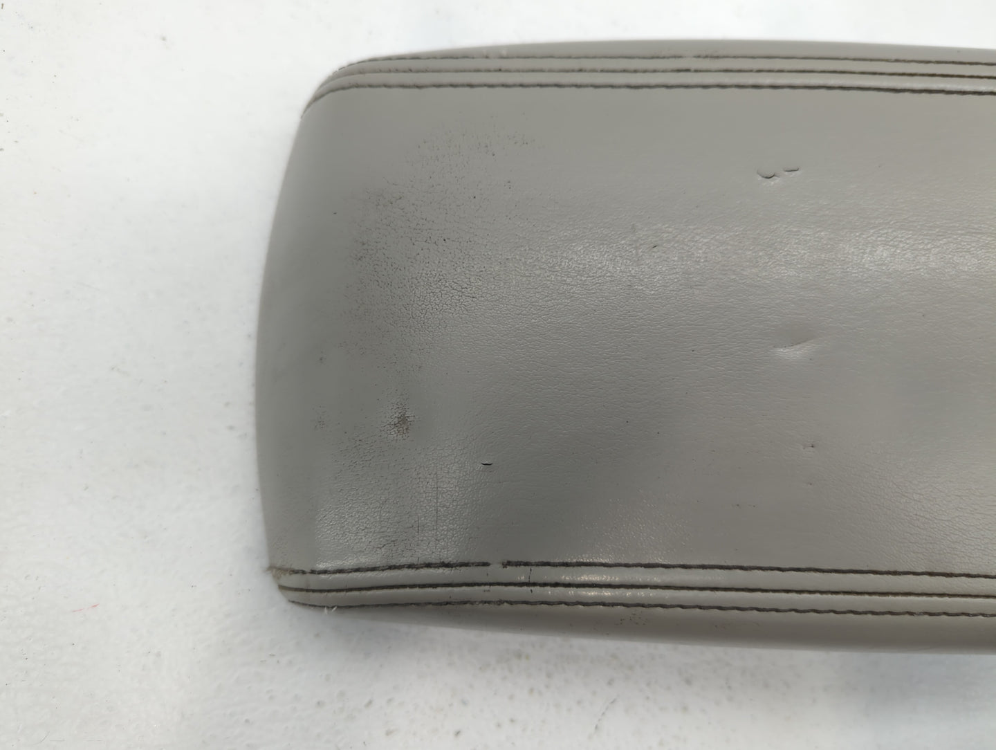 2011 Chevrolet Impala Center Console Armrest Cover Lid Grey - Oemusedautoparts1.com