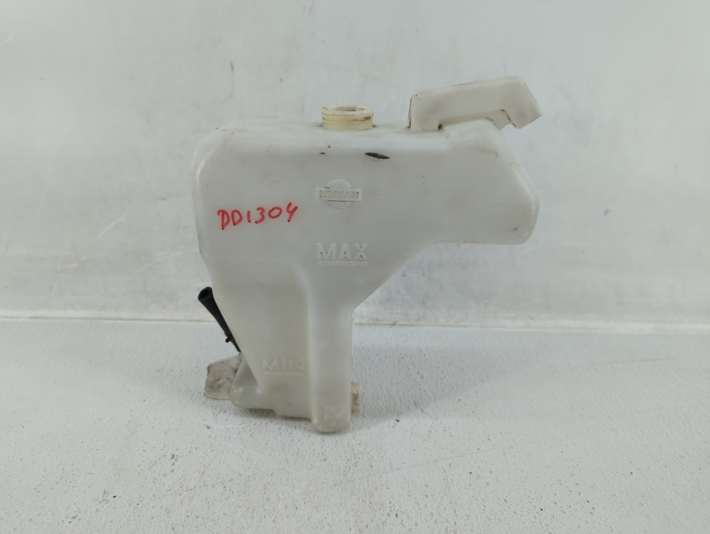 Chevrolet Impala Windshield Washer Fluid Reservoir Bottle Oem - Oemusedautoparts1.com