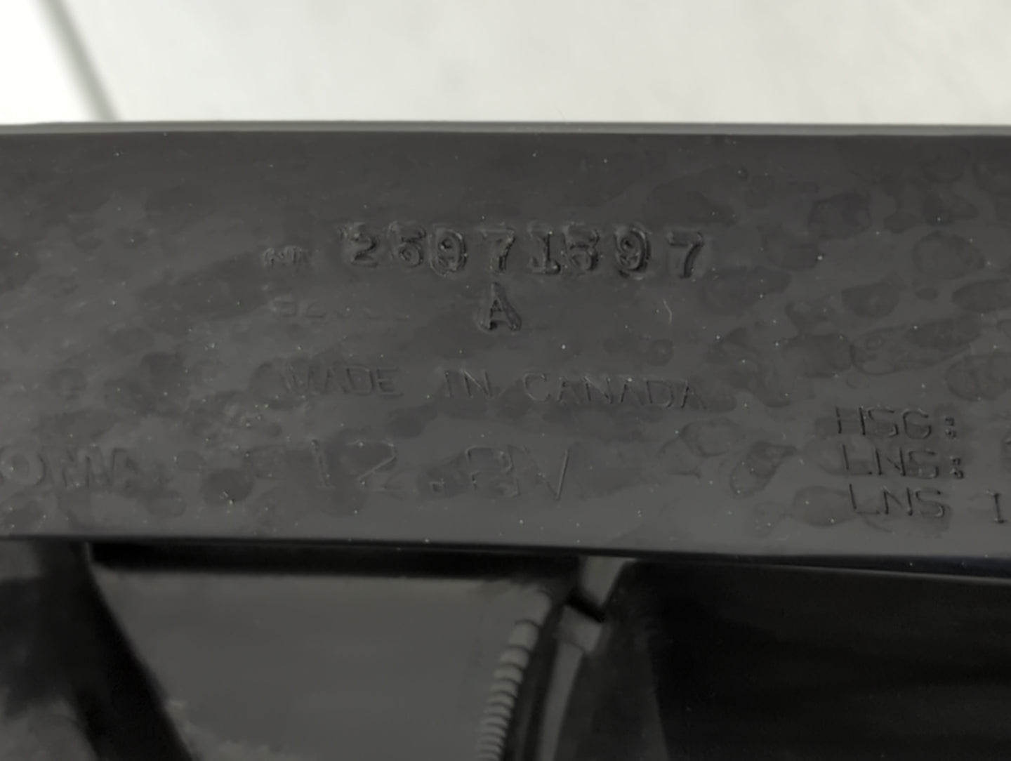 2006-2016 Chevrolet Impala Tail Light Assembly Passenger Right OEM P/N:25971897 Fits OEM Used Auto Parts - Oemusedautoparts1