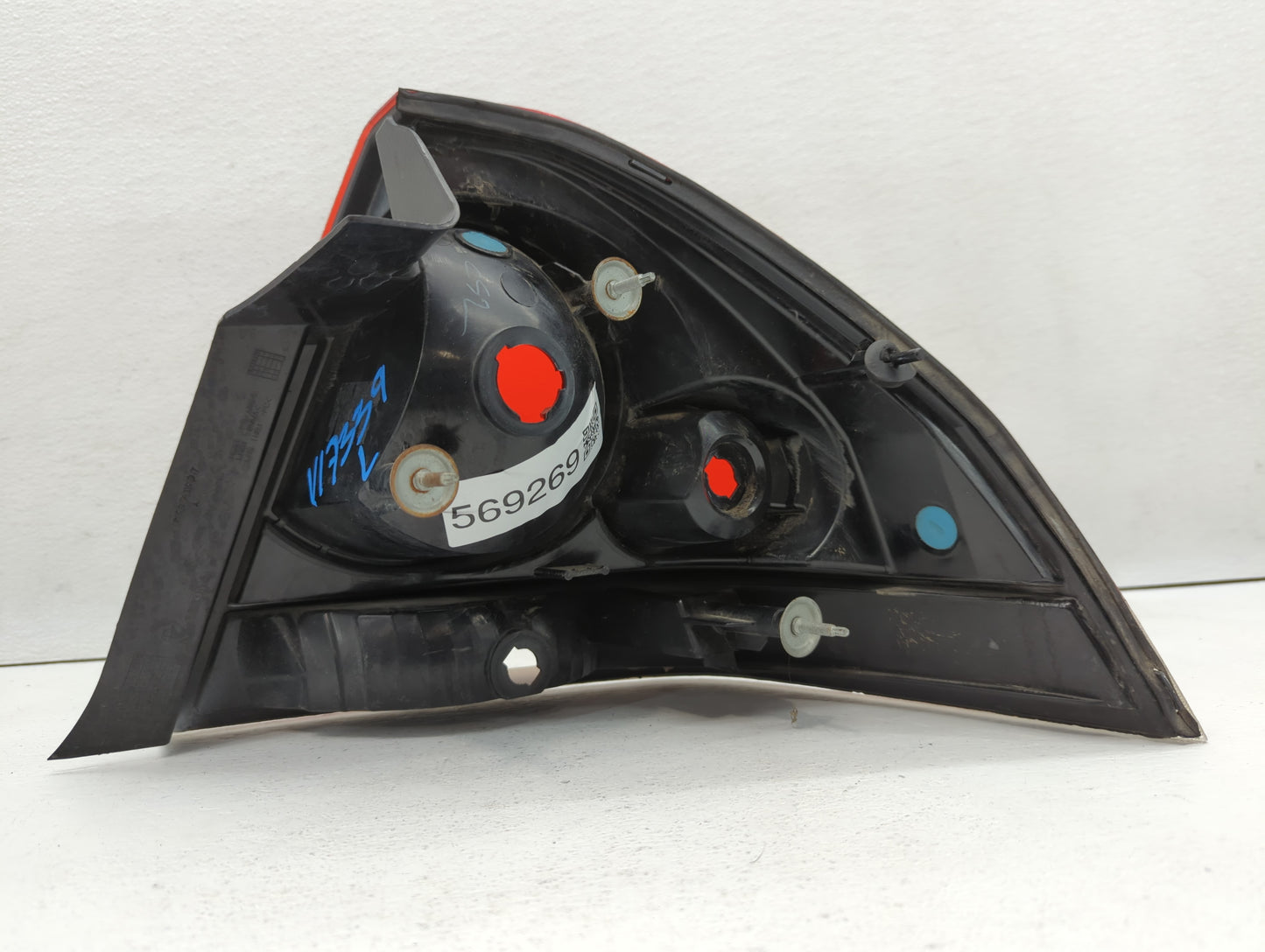 2006-2016 Chevrolet Impala Tail Light Assembly Passenger Right OEM P/N:25971897 Fits OEM Used Auto Parts - Oemusedautoparts1