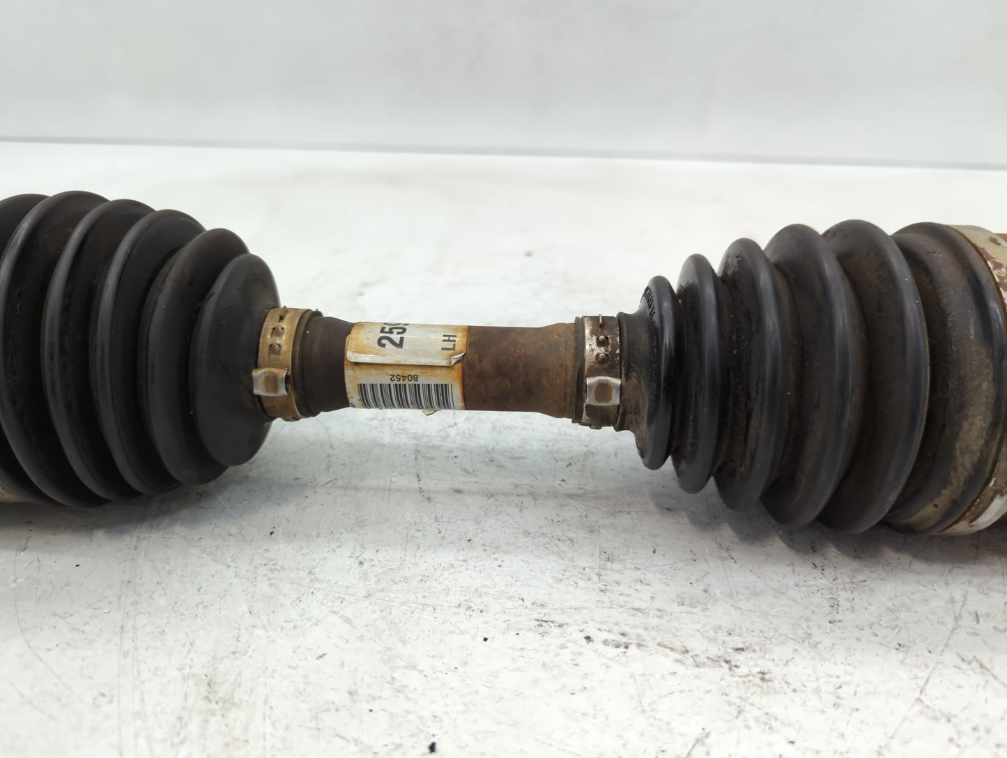 2000-2011 Chevrolet Impala Axle Shaft Front Driver Cv C/v - Oemusedautoparts1.com