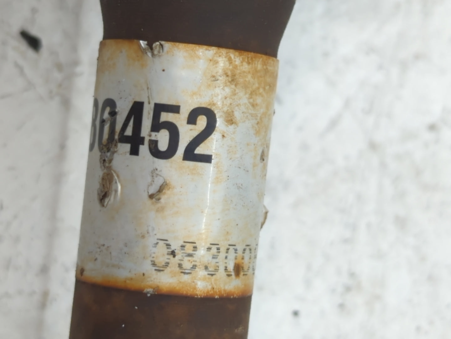 2000-2011 Chevrolet Impala Axle Shaft Front Driver Cv C/v - Oemusedautoparts1.com