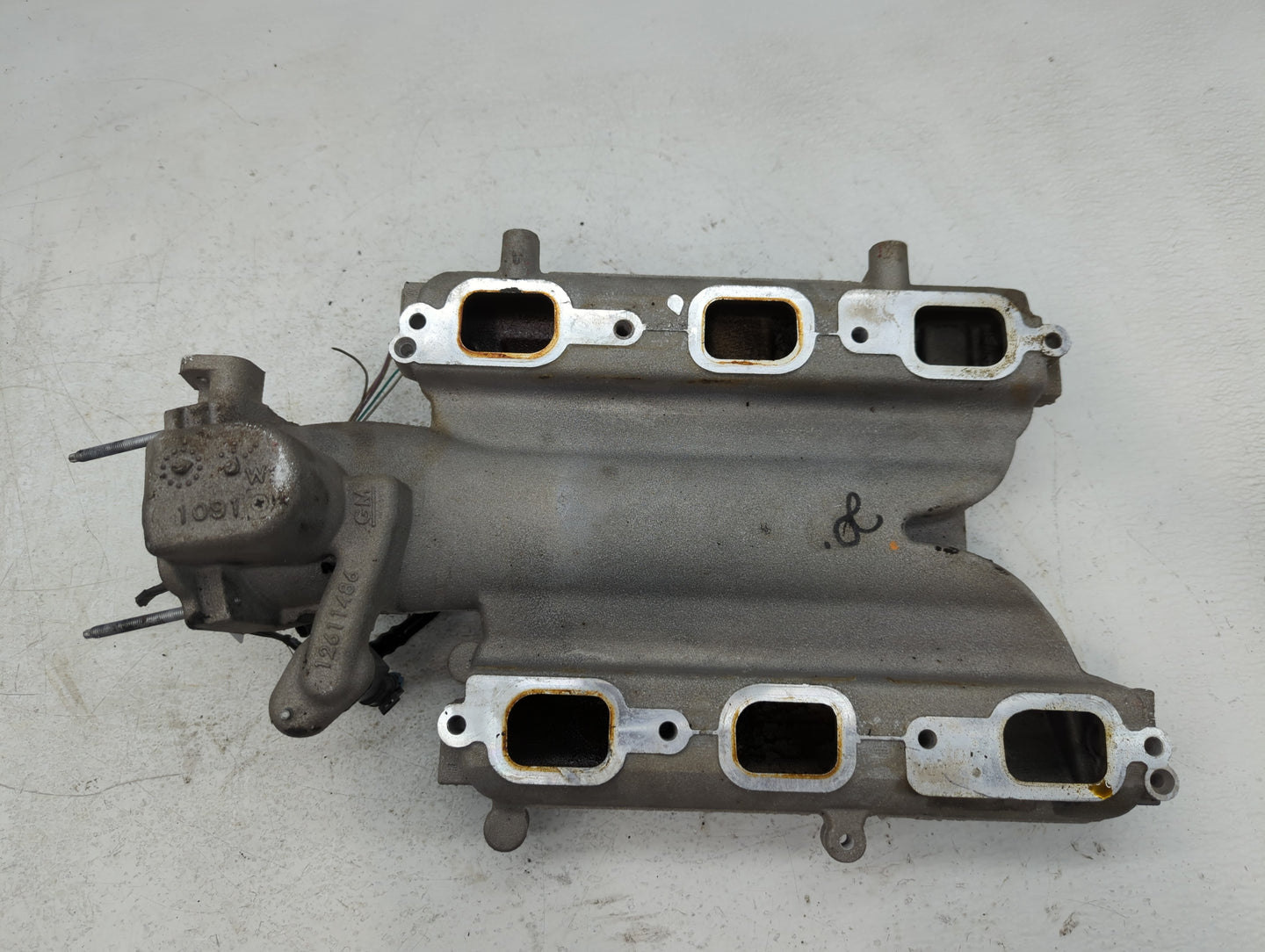 2009-2011 Chevrolet Impala Air Intake Manifold P/N:12611486 Fits Fits 2008 2009 2010 2011 OEM Used Auto Parts - Oemusedautop