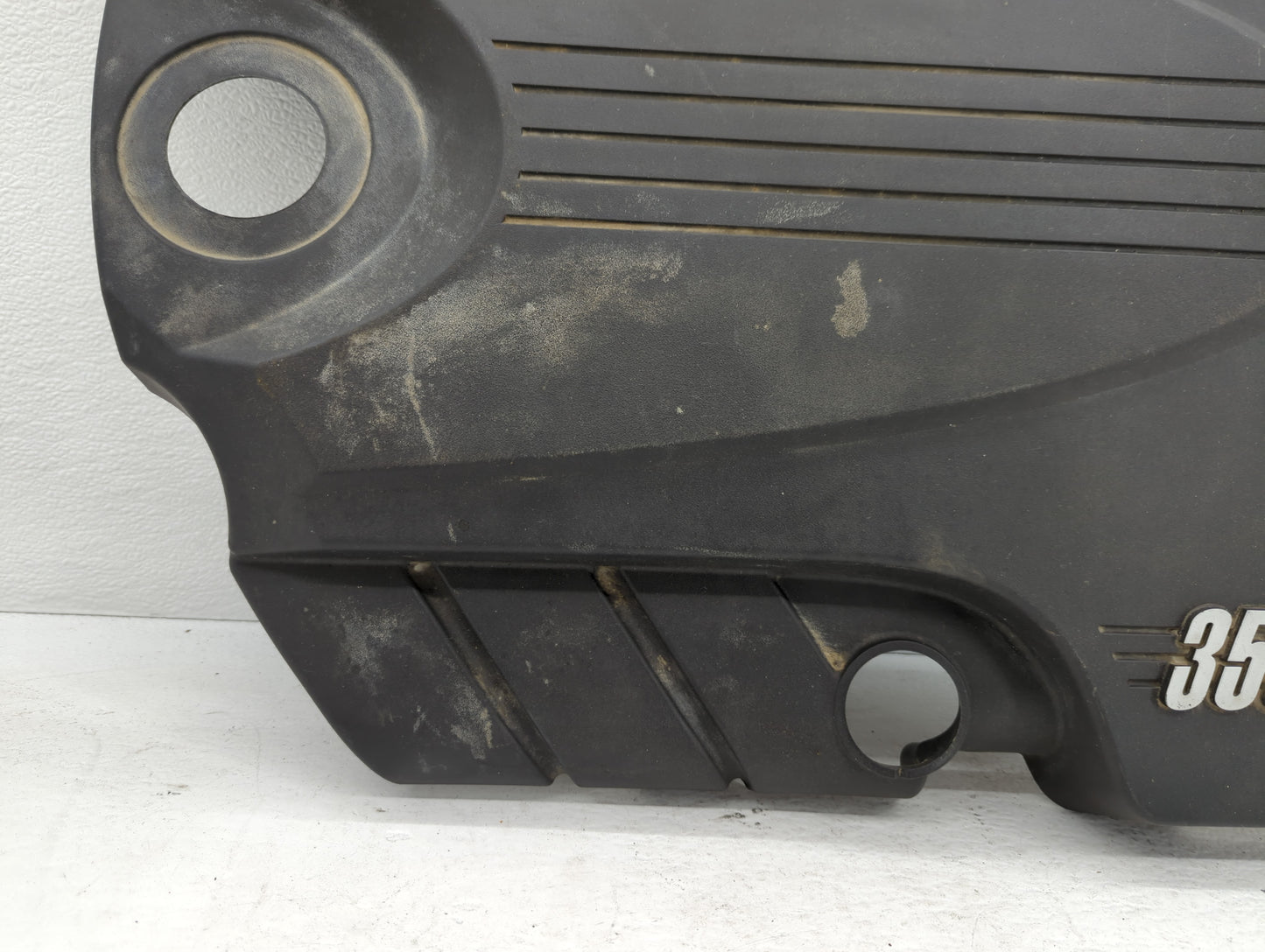 2011 Chevrolet Impala Engine Cover - Oemusedautoparts1.com