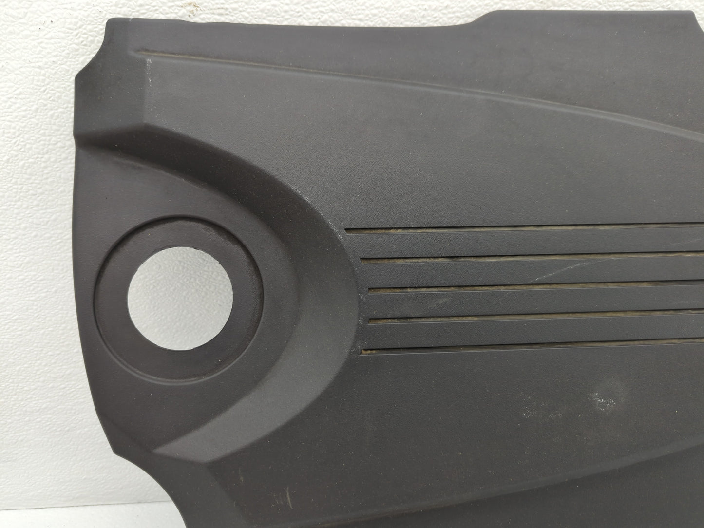 2011 Chevrolet Impala Engine Cover - Oemusedautoparts1.com