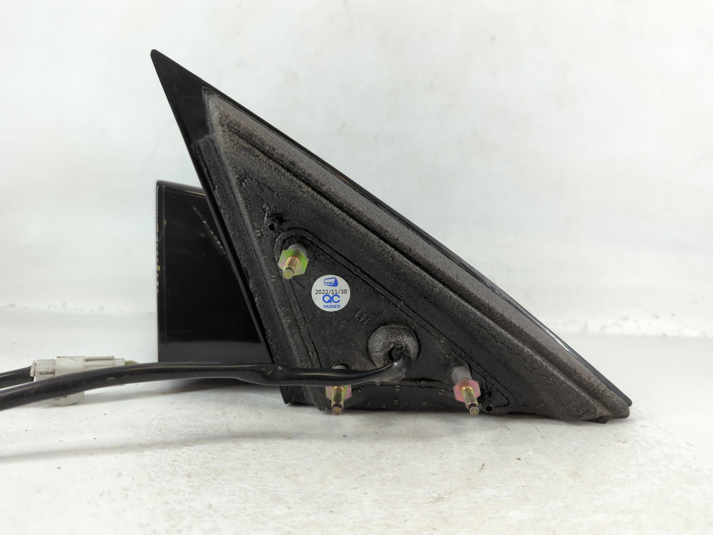 2006-2016 Chevrolet Impala Driver Side View Mirror - Left Door Mirror OEM Used - Oemusedautoparts1.com