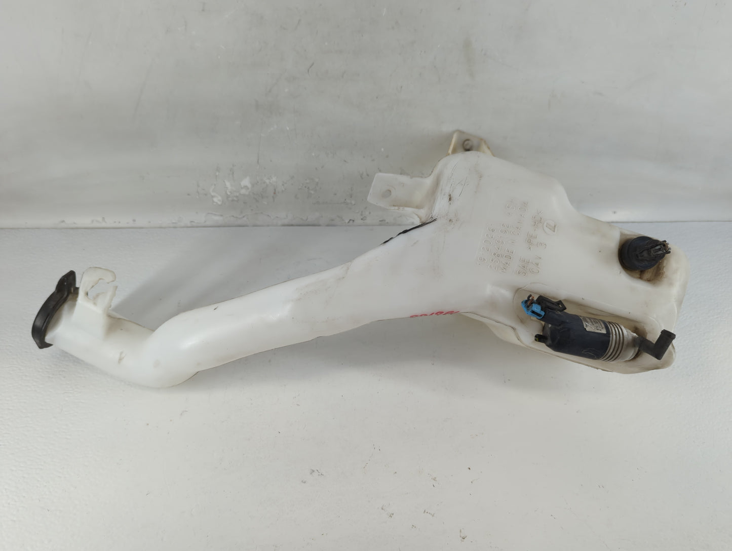 2006-2016 Chevrolet Impala Windshield Washer Fluid Reservoir Bottle Oem - Oemusedautoparts1.com