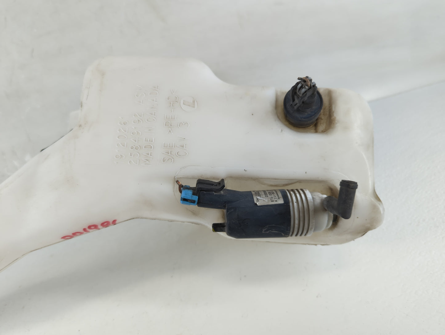 2006-2016 Chevrolet Impala Windshield Washer Fluid Reservoir Bottle Oem - Oemusedautoparts1.com