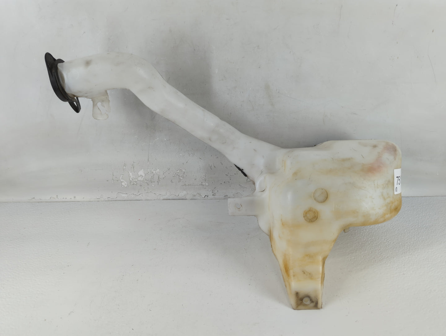 2006-2016 Chevrolet Impala Windshield Washer Fluid Reservoir Bottle Oem - Oemusedautoparts1.com