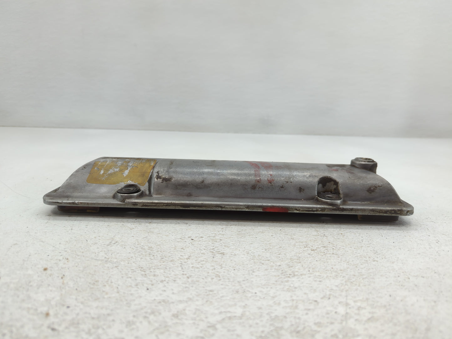 2011 Chevrolet Impala Driver Left Cylinder Head Valve Cover Fits OEM Used Auto Parts - Oemusedautoparts1.com