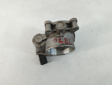 2006-2011 Chevrolet Impala Throttle Body P/N:2119 315, TB1010 Fits Fits 2006 2007 2008 2009 2010 2011 OEM Used Auto Parts