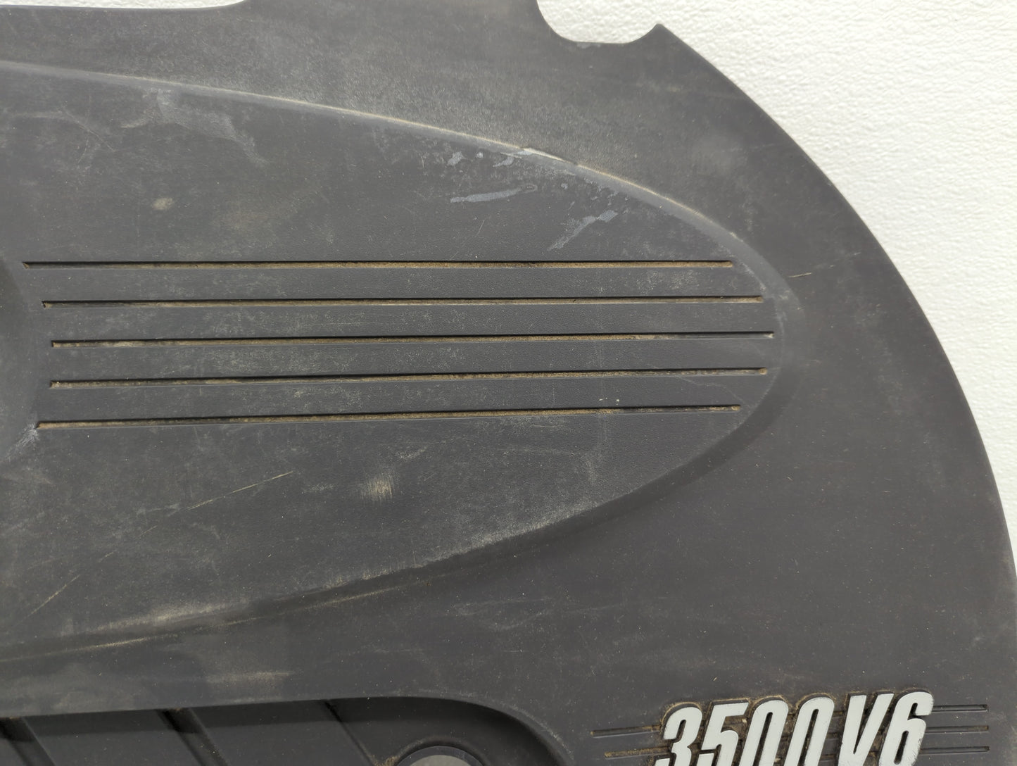 2011 Chevrolet Impala Engine Cover 757828 - Oemusedautoparts1.com