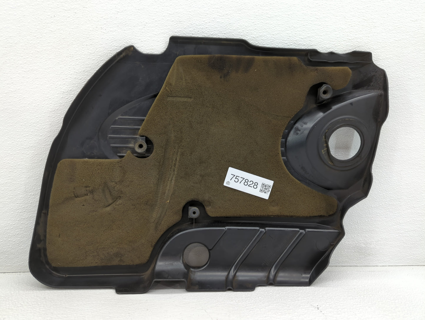 2011 Chevrolet Impala Engine Cover 757828 - Oemusedautoparts1.com