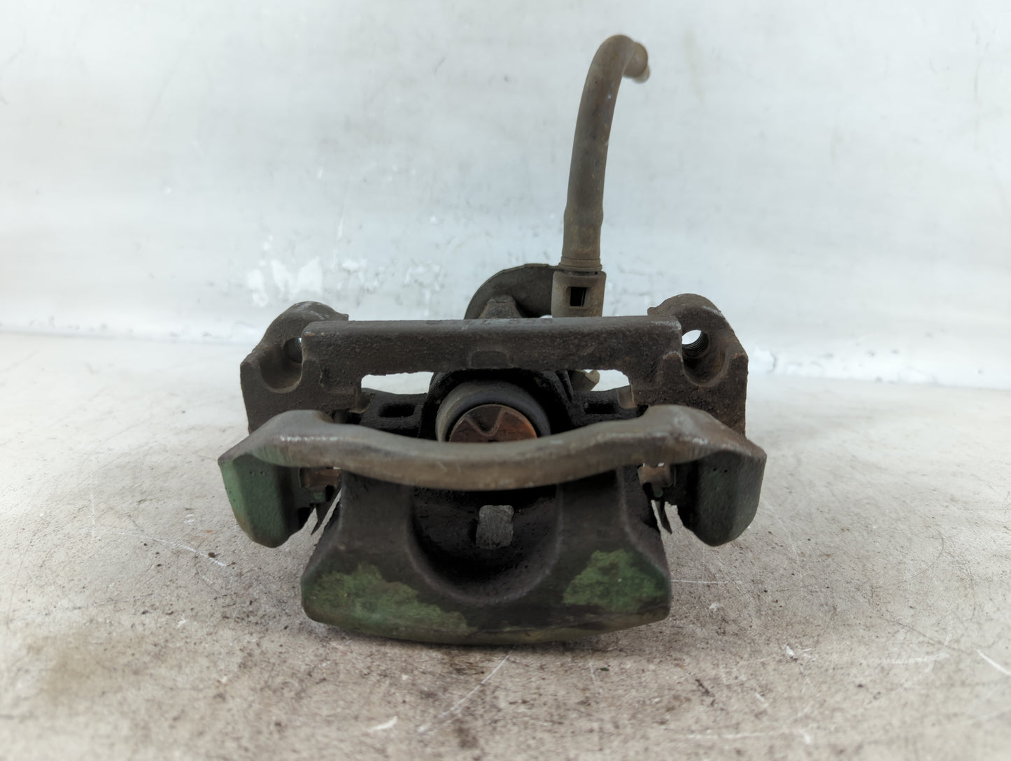 2010-2016 Chevrolet Impala Front Driver Left Brake Caliper - Oemusedautoparts1.com