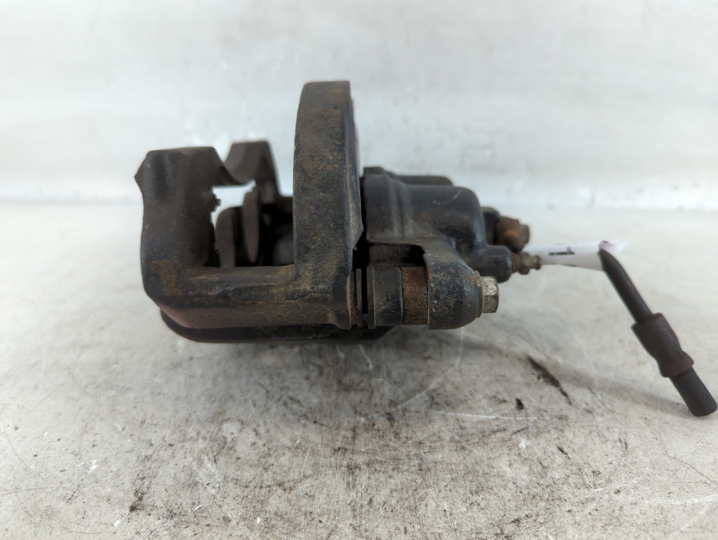 2006-2016 Chevrolet Impala Front Passenger Right Brake Caliper - Oemusedautoparts1.com