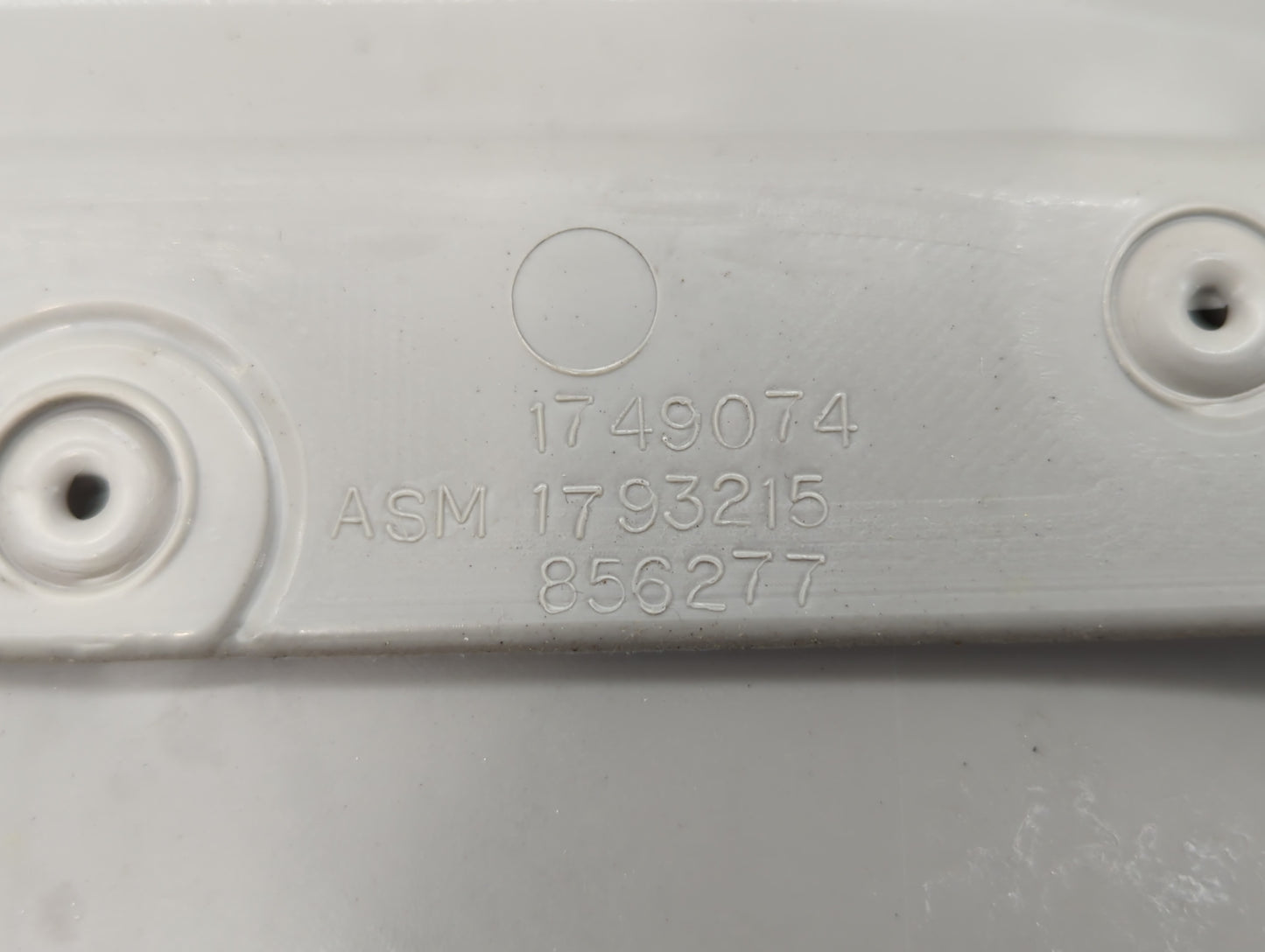 2011 Chevrolet Impala Front Left Driver Interior Door Panel Trim - Oemusedautoparts1.com