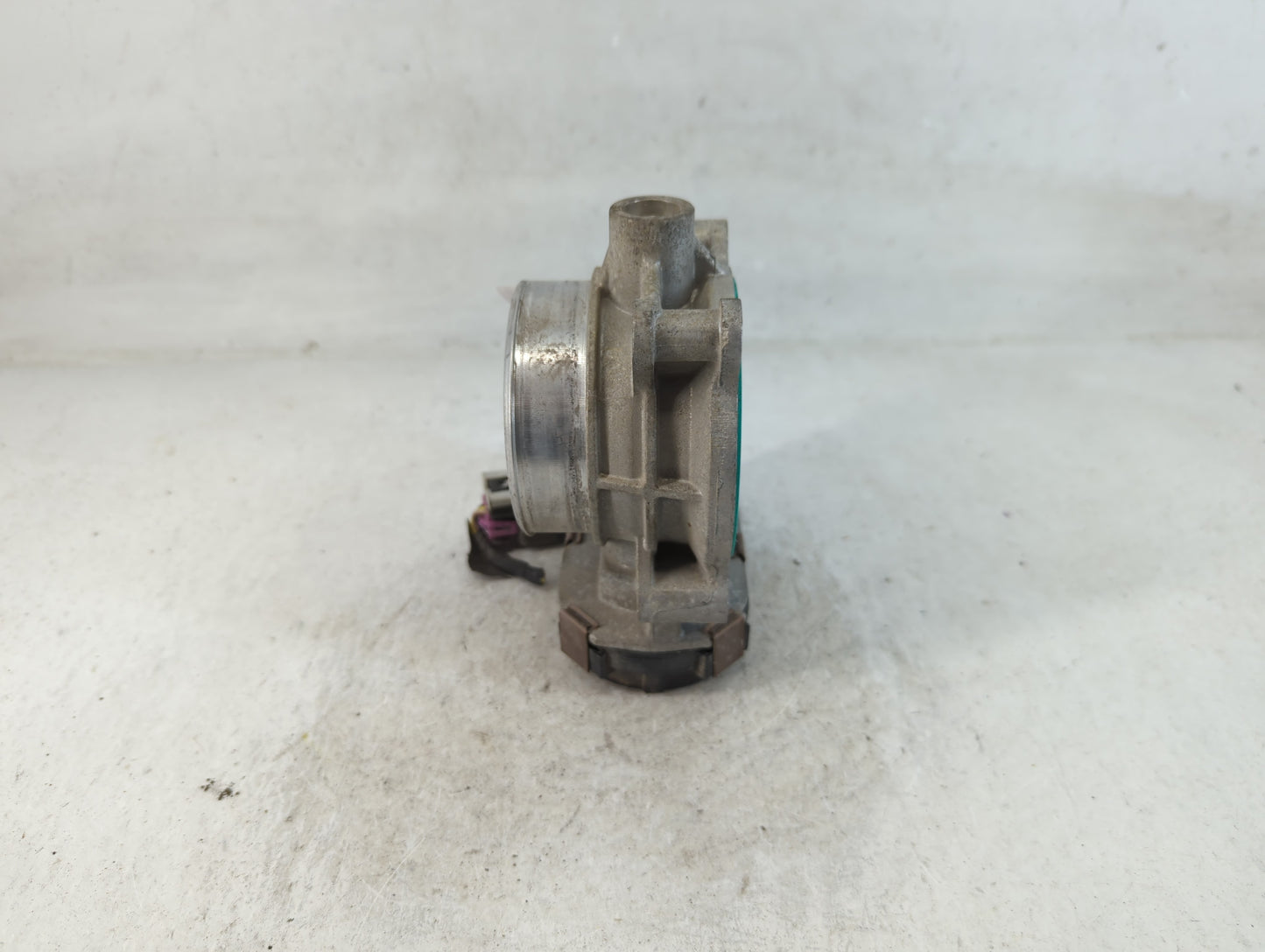 2006-2011 Chevrolet Impala Throttle Body P/N:RME72- Fits Fits 2006 2007 2008 2009 2010 2011 OEM Used Auto Parts - Oemusedaut