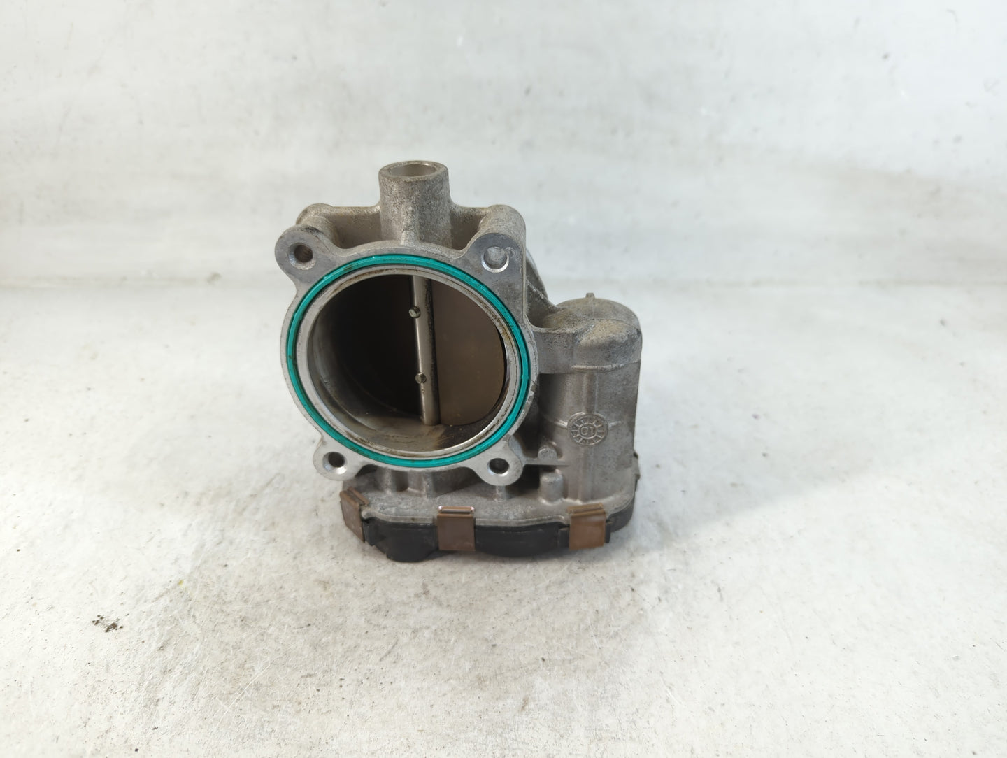 2006-2011 Chevrolet Impala Throttle Body P/N:RME72- Fits Fits 2006 2007 2008 2009 2010 2011 OEM Used Auto Parts - Oemusedaut