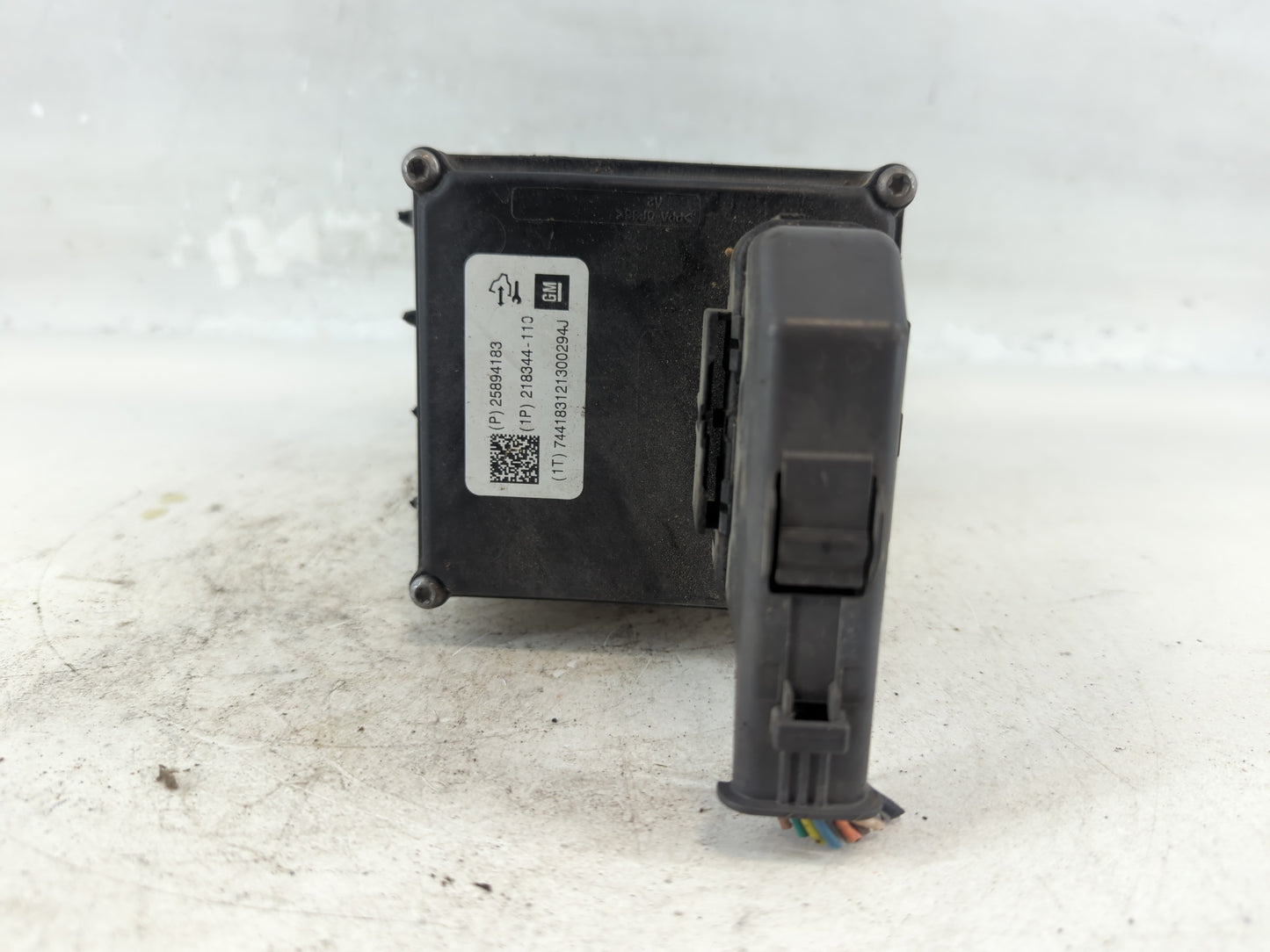 2008-2011 Chevrolet Impala ABS Pump Control Module Replacement P/N:25894183 Fits Fits 2008 2009 2010 2011 OEM Used Auto Part