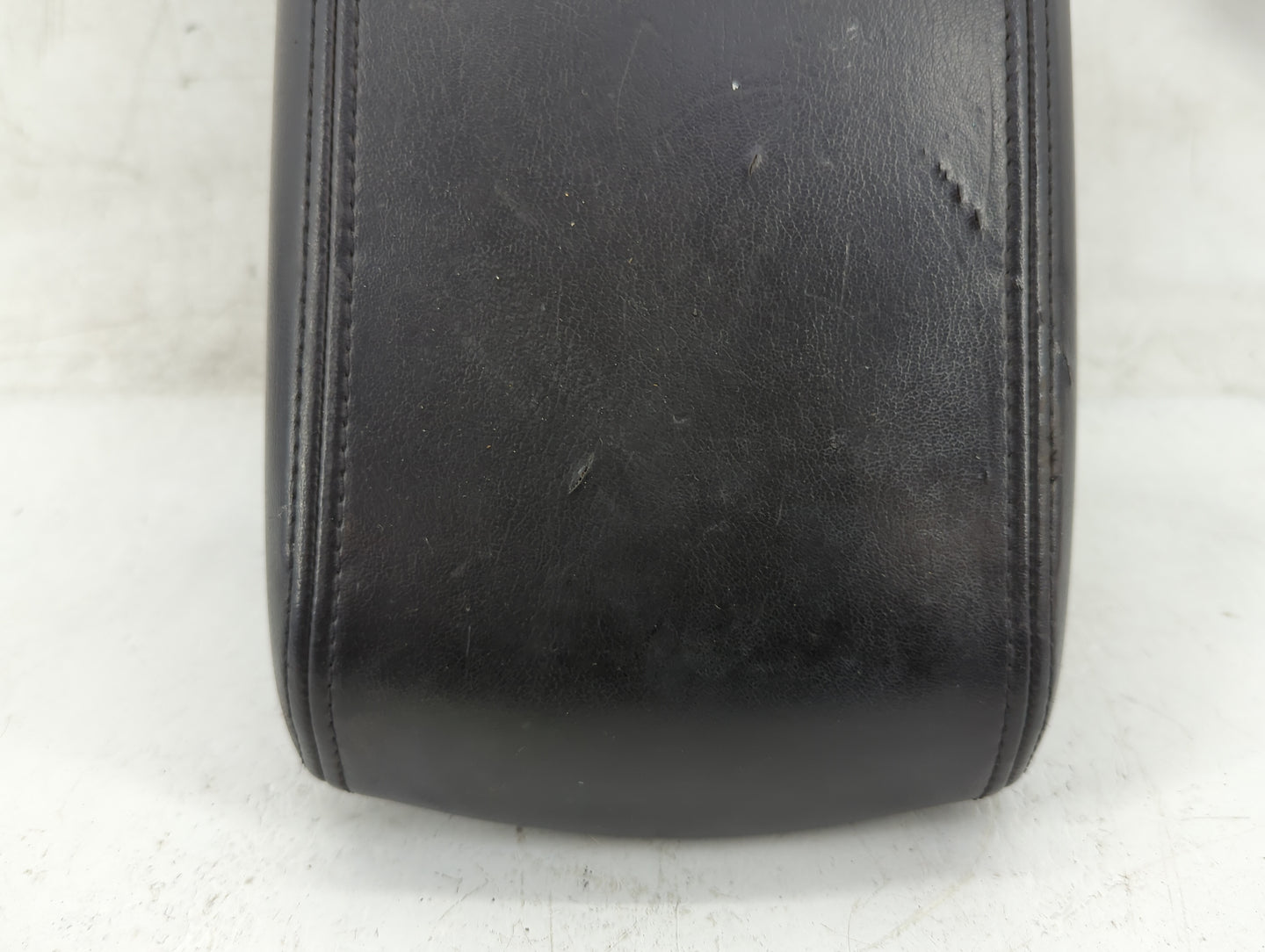 2007-2016 Chevrolet Impala Center Console Armrest Cover Lid Fits Fits 2007 2008 2009 2010 2011 2012 2013 2014 2015 2016 OEM 