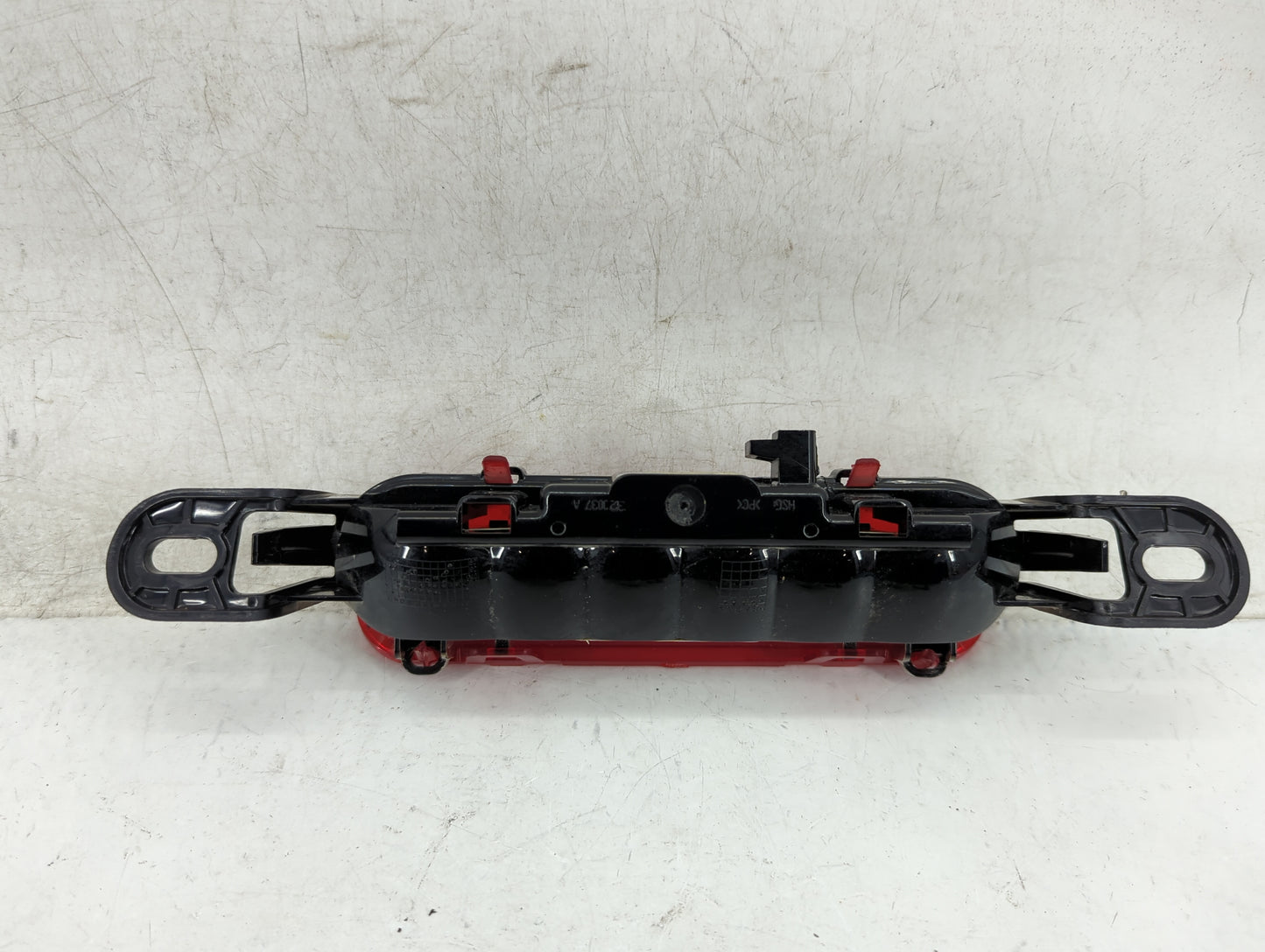 2006 Chevrolet Impala Passenger Right Side Deck Lid Mounted Tail Light - Oemusedautoparts1.com