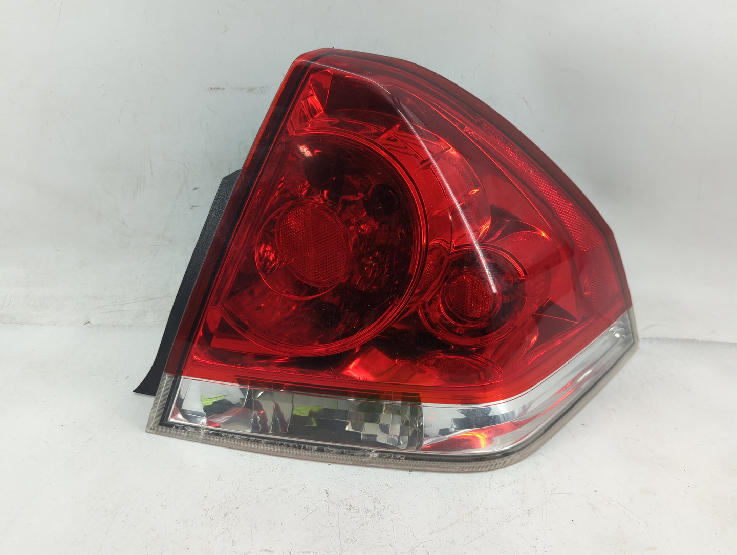 2006-2016 Chevrolet Impala Tail Light Assembly Driver Left OEM Fits Fits 2006 2007 2008 2009 2010 2011 2012 2013 2014 2015 2
