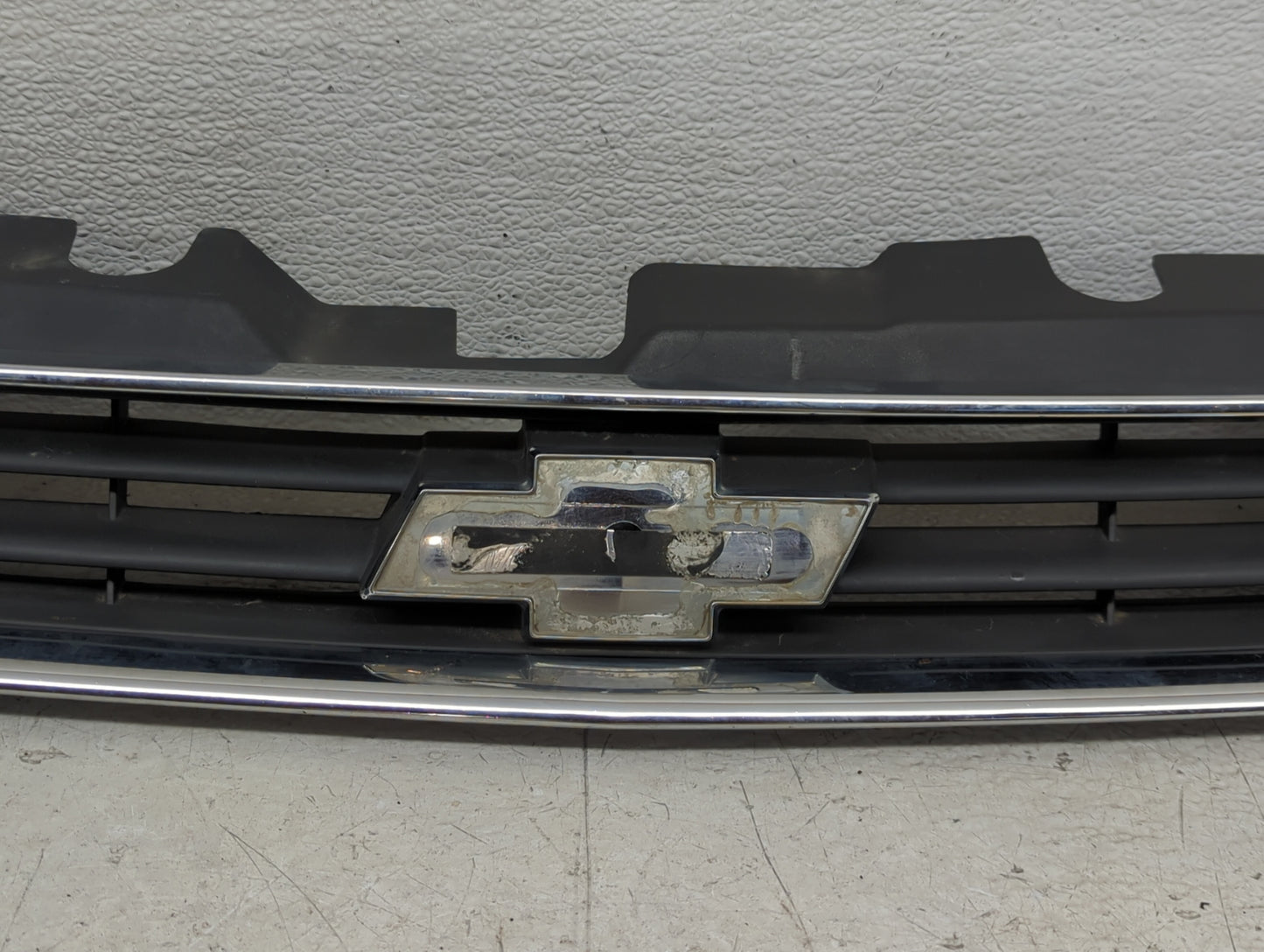 2006-2011 Chevrolet Impala Front Grille Bumper Not Included - Oemusedautoparts1.com