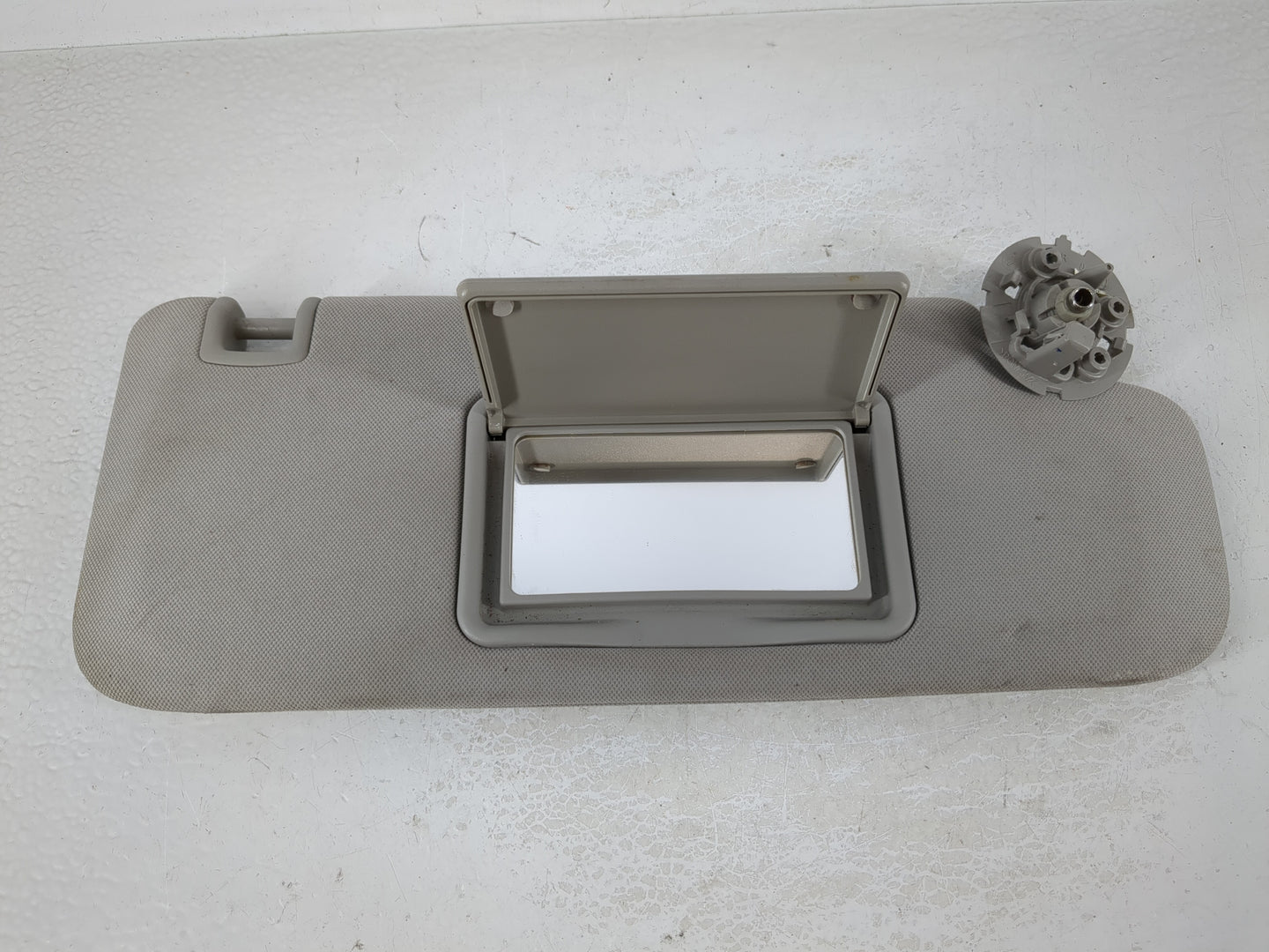 2004-2012 Chevrolet Malibu Sun Visor Shade Replacement Passenger Right Mirror Fits Fits 2004 2005 2008 2009 2010 2011 2012 O