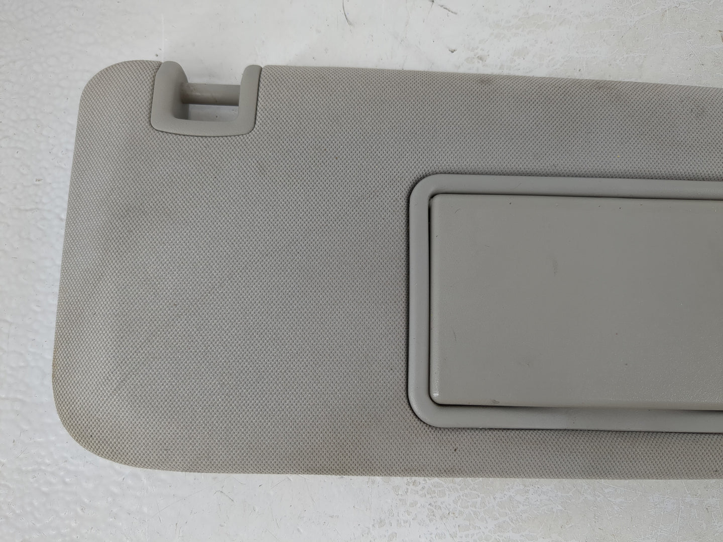 2004-2012 Chevrolet Malibu Sun Visor Shade Replacement Passenger Right Mirror Fits Fits 2004 2005 2008 2009 2010 2011 2012 O