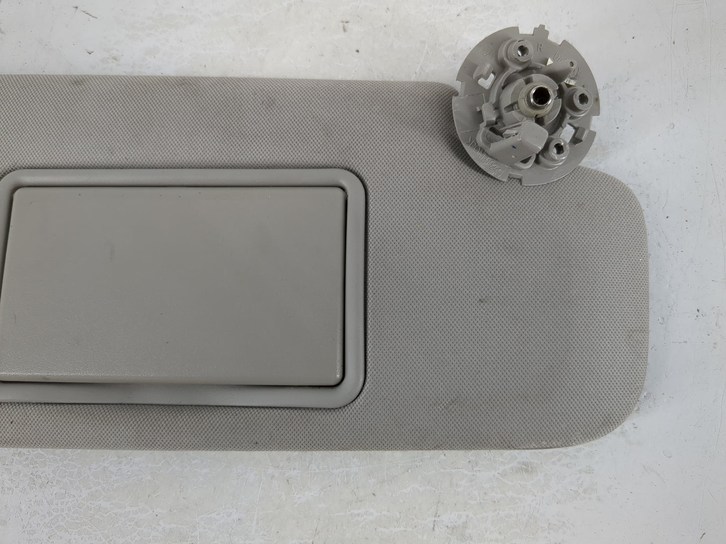 2004-2012 Chevrolet Malibu Sun Visor Shade Replacement Passenger Right Mirror Fits Fits 2004 2005 2008 2009 2010 2011 2012 O