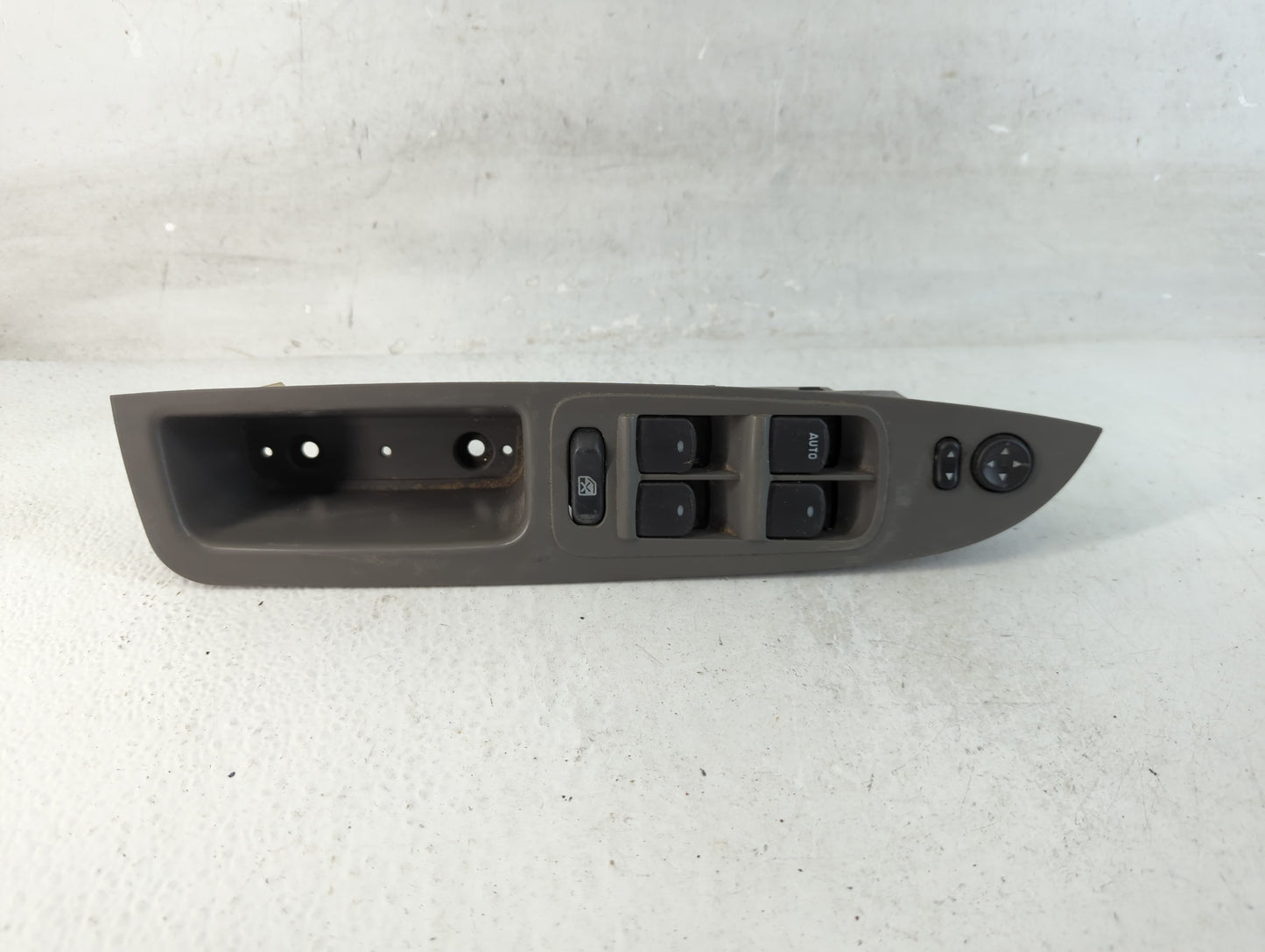 2010-2011 Chevrolet Malibu Master Power Window Switch Replacement Driver Side Left P/N:20807220 Fits Fits 2010 2011 OEM Used