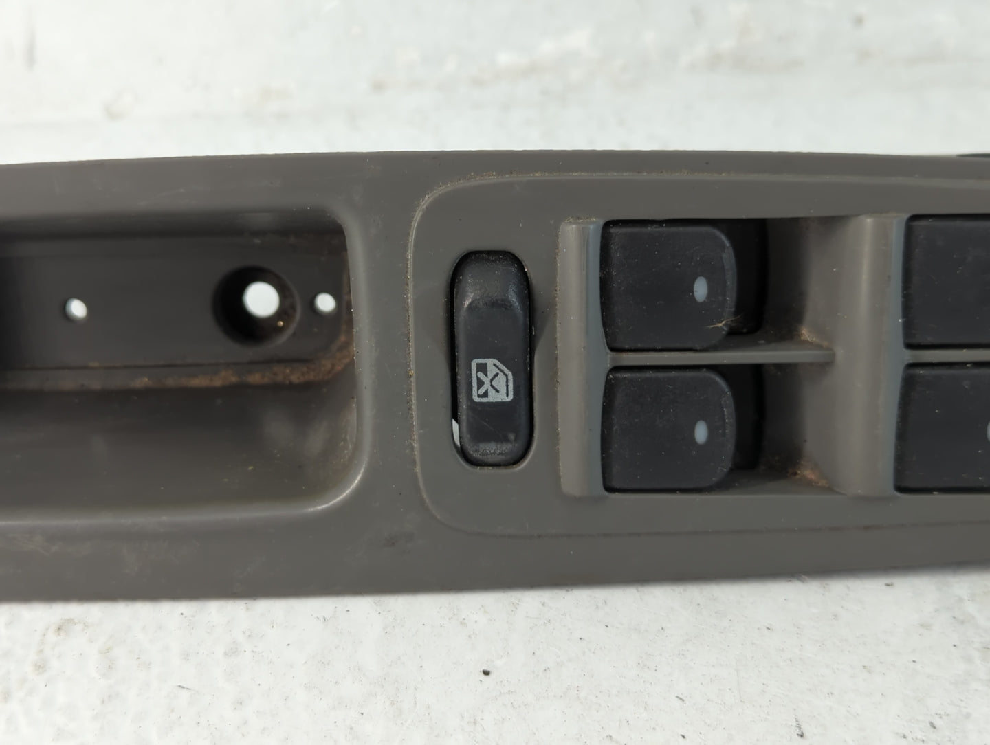 2010-2011 Chevrolet Malibu Master Power Window Switch Replacement Driver Side Left P/N:20807220 Fits Fits 2010 2011 OEM Used