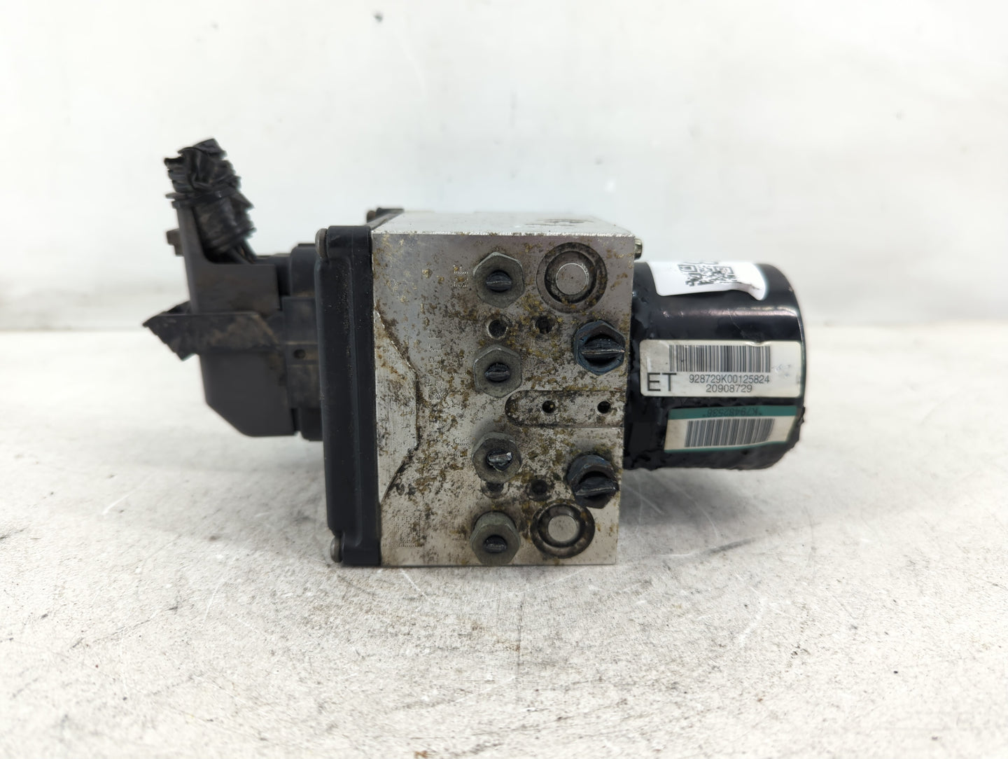 2011 Chevrolet Malibu ABS Pump Control Module Replacement P/N:20908731 Fits OEM Used Auto Parts - Oemusedautoparts1.com
