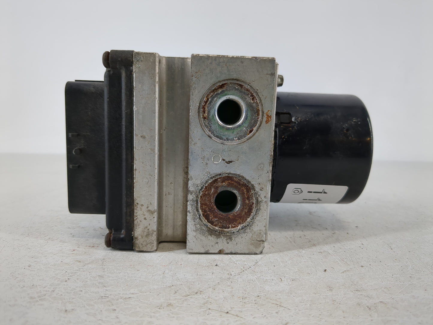 2011 Chevrolet Malibu ABS Pump Control Module Replacement P/N:20908731 Fits OEM Used Auto Parts - Oemusedautoparts1.com
